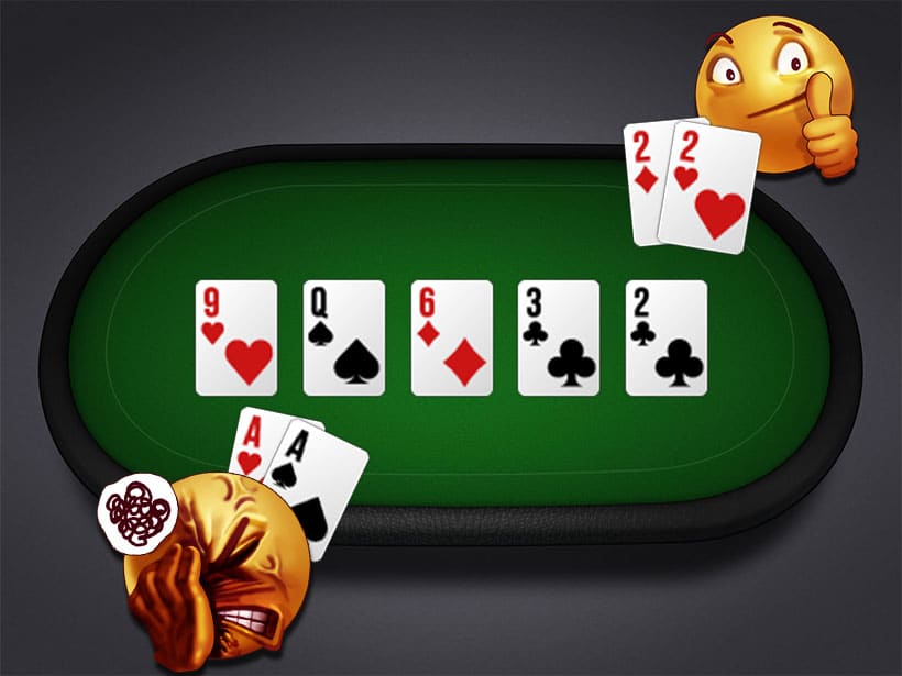 par de ases perdendo para par de dois na mesa ggpoker ev cashout