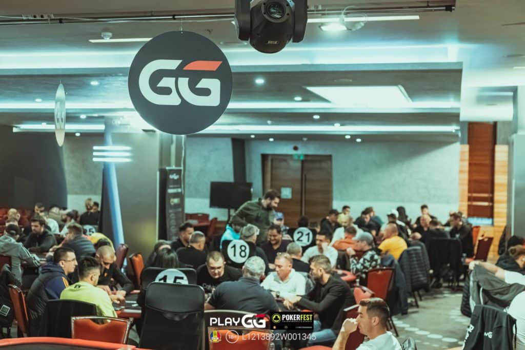 Main Event-uL PokerFest powered by PlayGG înregistrează 537 de intrări. 80 de jucători luptă astăzi pentru trofeu și premiul cel mare de 70.000 de euro