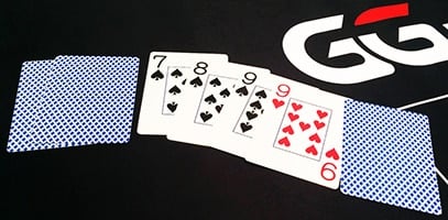 7 card stud kombinācija ar 7 8 9 9 redzamiem