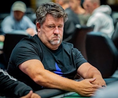 Chris Moneymaker bir masada