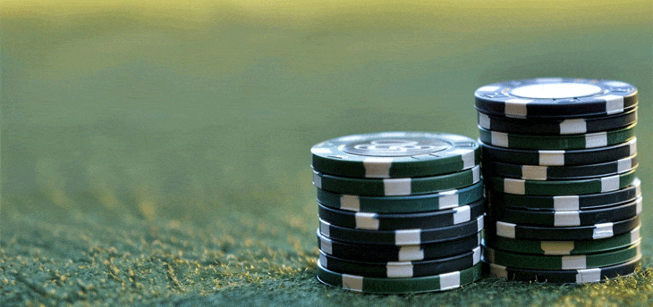 short stack of poker chips